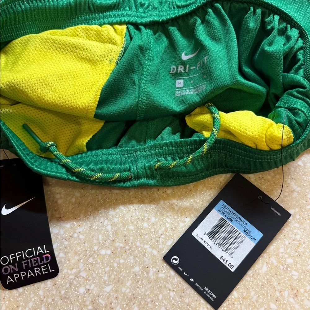 NIKE Dri-fit Oregon Ducks Men’s Sz M Green Athletic Basketball Shorts Yellow O